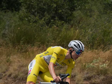 Momentka z 10. etapy na Tour de France 2025.