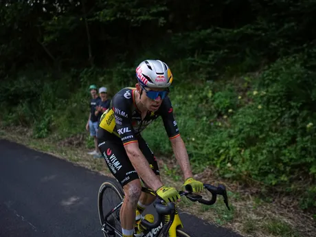 Momentka z 10. etapy na Tour de France 2025.