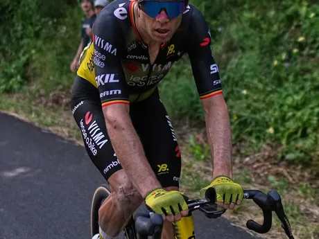 Momentka z 10. etapy na Tour de France 2025.