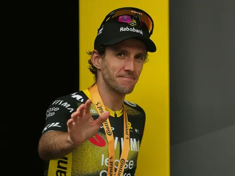 Simon Yates z Team Visma Lease a Bike vyhral 10. etapu na Tour de France 2025.