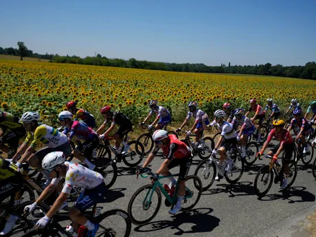 Momentka z 11. etapy na Tour de France 2025.