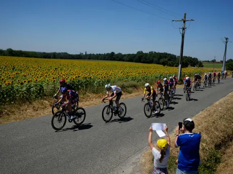 Momentka z 11. etapy na Tour de France 2025.