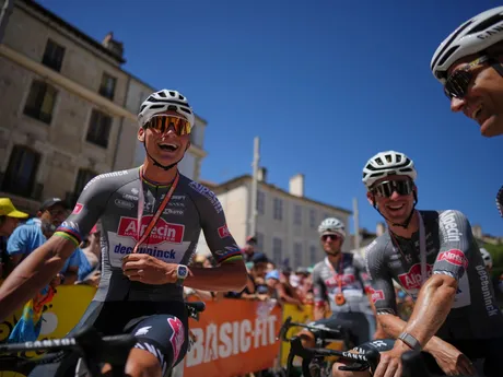 Mathieu van der Poel na štarte 12. etapy Tour de France 2025.