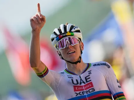 Tadej Pogačar počas 12. etapy Tour de France 2025.