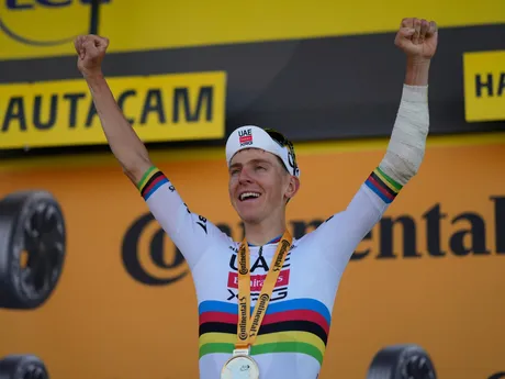 Tadej Pogačar počas 12. etapy Tour de France 2025.