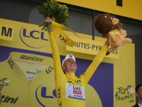 Tadej Pogačar počas 12. etapy Tour de France 2025.