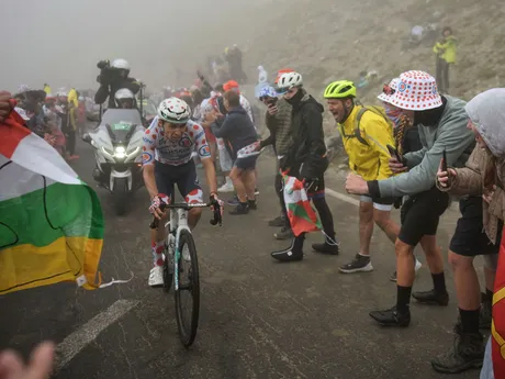 Lenny Martinez počas 14. etapy na Tour de France 2025.