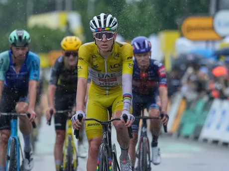 Tadej Pogačar v cieli 17. etapy Tour de France