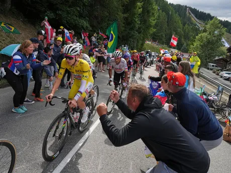 Tadej Pogačar počas 18. etapy Tour de France 2025.