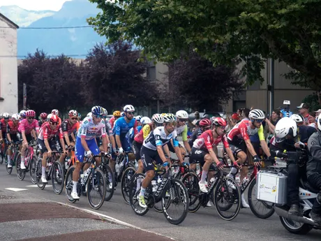 Pelotón počas 19. etapy na Tour de France. 