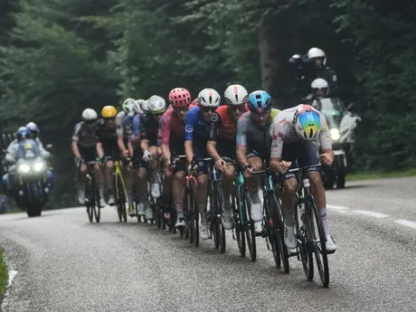 Momentka z 20. etapy Tour de France 2025