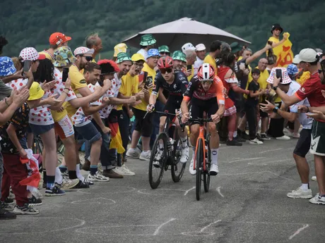 Momentka z 20. etapy Tour de France 2025