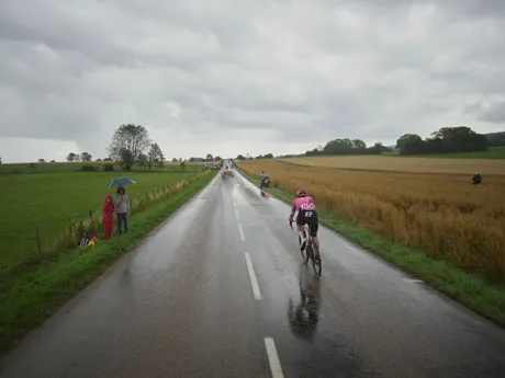 Momentka z 20. etapy Tour de France 2025