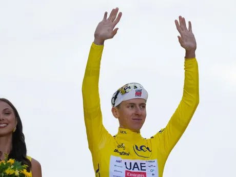 Tadej Pogačar sa stal celkovým víťazom Tour de France 2025