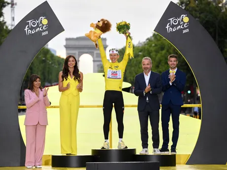 Tadej Pogačar sa stal celkovým víťazom Tour de France 2025