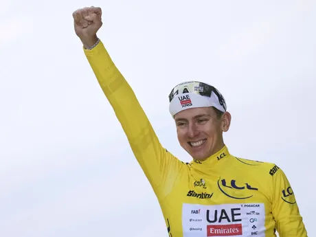 Tadej Pogačar sa stal celkovým víťazom Tour de France 2025