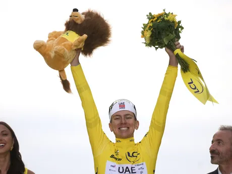 Tadej Pogačar sa stal celkovým víťazom Tour de France 2025