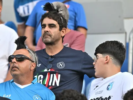 Na snímke diváci pred rozlúčkovým futbalovým zápasom Mareka Hamšíka v Bratislave 5. júla 2025.