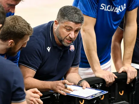 tréner Slovenska Oliver Vidin