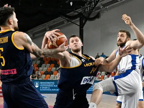 sprava Jakub Meress (Slovensko) v odvetnom stretnutí druhej fázy mužskej basketbalovej predkvalifikácie MS 2027 A-skupiny Slovensko - Ukrajina