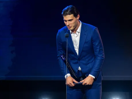 Juraj Slafkovský získal cenu v kategórii Najlepší útočník (Cena Jozefa Golonku) 