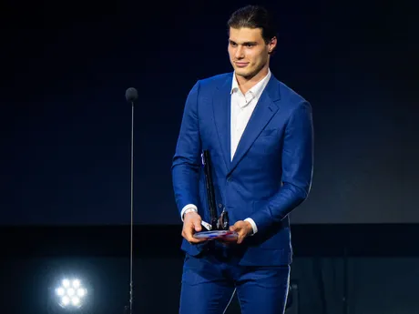 Juraj Slafkovský získal cenu v kategórii Najlepší útočník (Cena Jozefa Golonku)