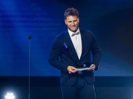 Samuel Hlavaj získal ocenenie v kategórii Najlepší brankár (Cena Vladimíra Dzurillu) počas slávnostného galavečera