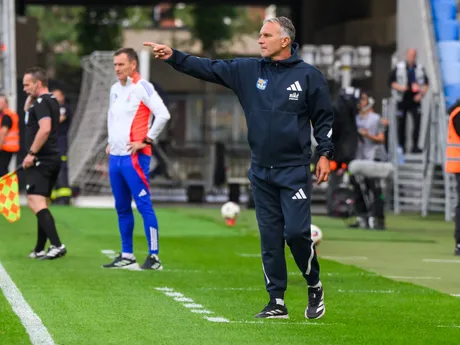 Tréner ŠK Slovan Bratislava Boris Kitka a tréner FC Košice Roman Skuhravý počas zápasu 6. kola Niké ligy.