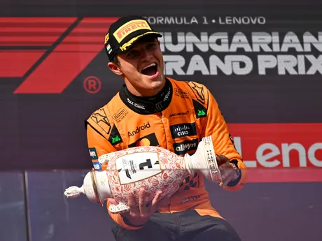 Lando Norris vyhral Veľkú cenu Maďarska 2025