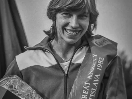 Legendárna bežkyňa Marita Kochová z NDR v roku 1983.