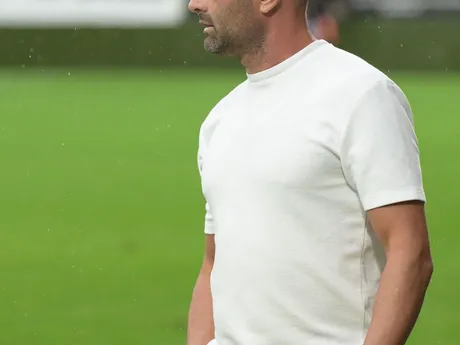 Tréner Skalice David Oulehla v zápase 6. kola Niké ligy medzi KFC Komárno a MFK Skalica.