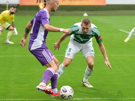 Dominik Žák (Komárno) a Martin Nagy (Skalica) v zápase 6. kola Niké ligy.