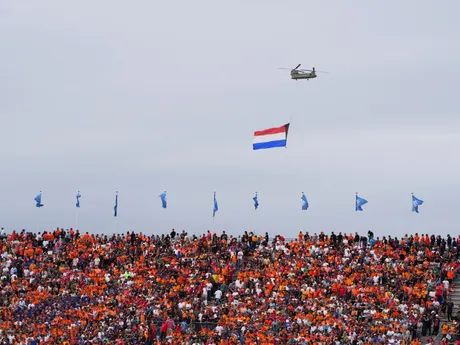 Fanúšikovia počas Veľkej ceny Holandska 2025. 