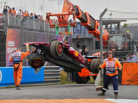 Auto Hamiltona počas Veľkej ceny Holandska 2025. 