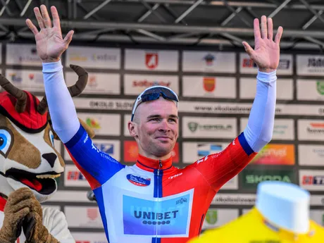 Lukáš Kubiš z tímu Unibet Tietema Rockets v drese najlepšieho Slováka po 1. etape 69. ročníka medzinárodných cyklistických pretekov Okolo Slovenska.