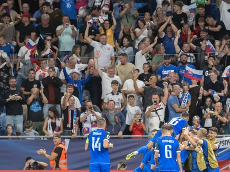 Gólová radosť slovenských futbalistov po góle na 2:0 v úvodnom kvalifikačnom zápase na MS 2026 A-skupiny Slovensko - Nemecko