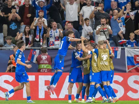 Gólová radosť slovenských futbalistov po góle na 2:0 v úvodnom kvalifikačnom zápase na MS 2026 A-skupiny Slovensko - Nemecko.
