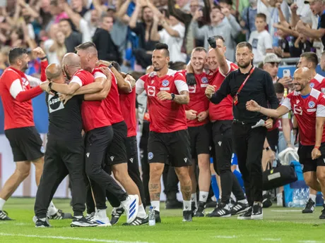 Na snímke radosť na slovenskej lavičke po víťazstve 2:0 nad Nemeckom v úvodnom kvalifikačnom zápase na MS 2026 A-skupiny Slovensko - Nemecko