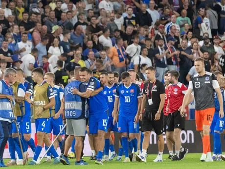 Radosť na slovenských futbalistov po víťazstve 2:0 nad Nemeckom v úvodnom kvalifikačnom zápase na MS 2026 A-skupiny Slovensko - Nemecko