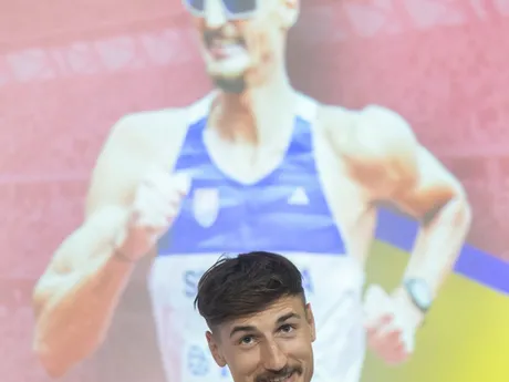 Na snímke slovenský chodec Dominik Černý  (chôdza 20 km a 35 km) počas tlačovej konferencie po návrate z tokijského svetového šampionátu v atletike.