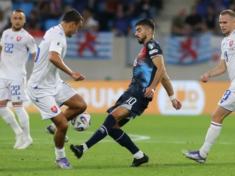 David Strelec počas zápasu Luxembursko - Slovensko v kvalifikácii na MS 2026.