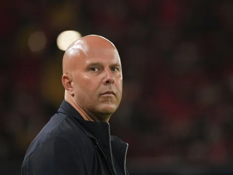 Arne Slot počas zápasu Liverpool FC - Atlético Madrid v 1. kole ligovej fázy Ligy majstrov. 