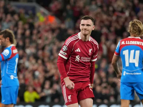 Andrew Robertson počas zápasu Liverpool FC - Atlético Madrid v 1. kole ligovej fázy Ligy majstrov. 