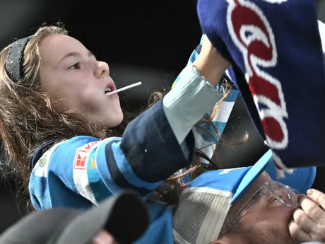 Fanúšikovia počas zápasu 7. kola Tipsport ligy HC Slovan Bratislava - Vlci Žilina.