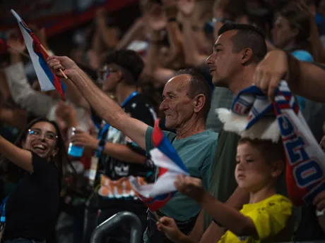 Fanúšikovia oslavuje gól v zápase  Slovensko - Nemecko (Kvalifikácia MS 2026)