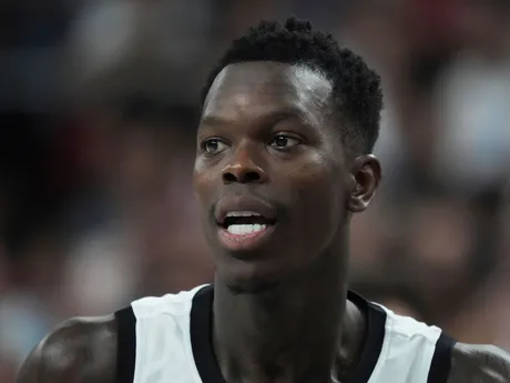 Nemec Dennis Schroder v semifinálovom zápase Nemecko - Fínsko na ME v basketbale 2025.