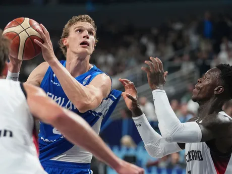 Fín Lauri Markkanen v semifinálovom zápase Nemecko - Fínsko na ME v basketbale 2025.