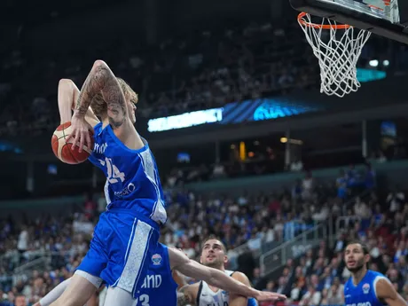 Miikka Muurinen v zápase Grécko - Fínsko o bronz na ME v basketbale 2025. 
