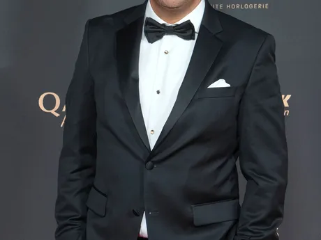 Arne Slot počas galavečera Zlatá lopta 2025