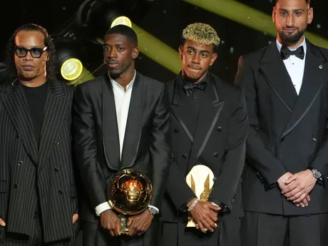 Zľava Ronaldinho, Ousmane Dembélé, Lamine Yamal a Gianluigi Donnarumma